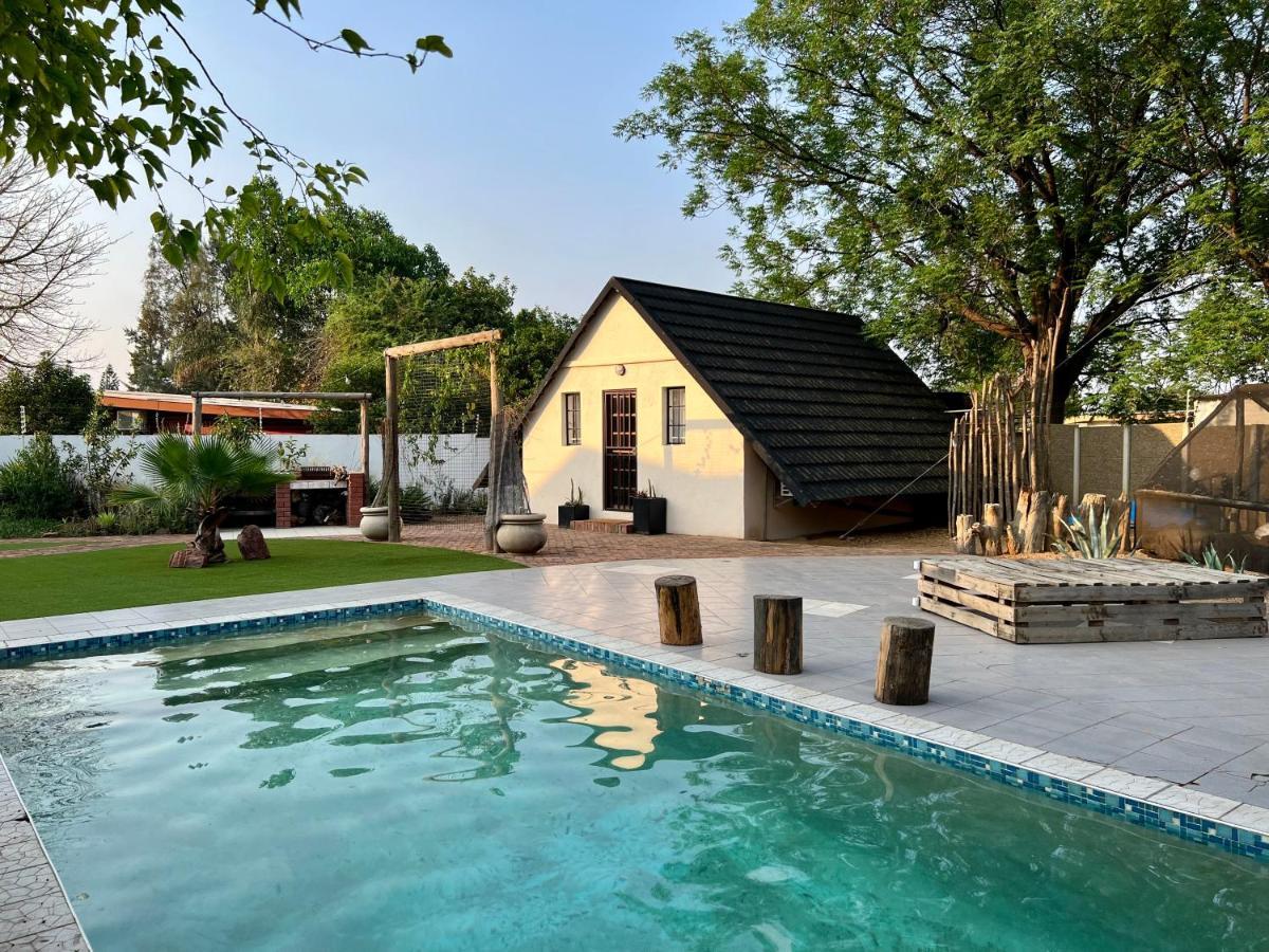 Cosy City Cottage Gaborone Exterior photo