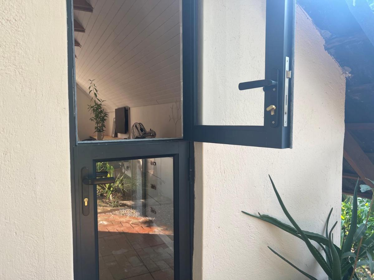 Cosy City Cottage Gaborone Exterior photo